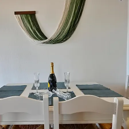 Anatoli Apartamento *